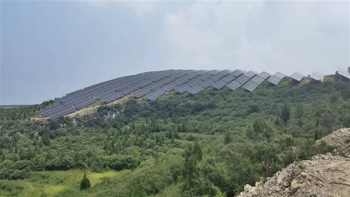 Jincheng 100MW Mountain photovoltaic power station